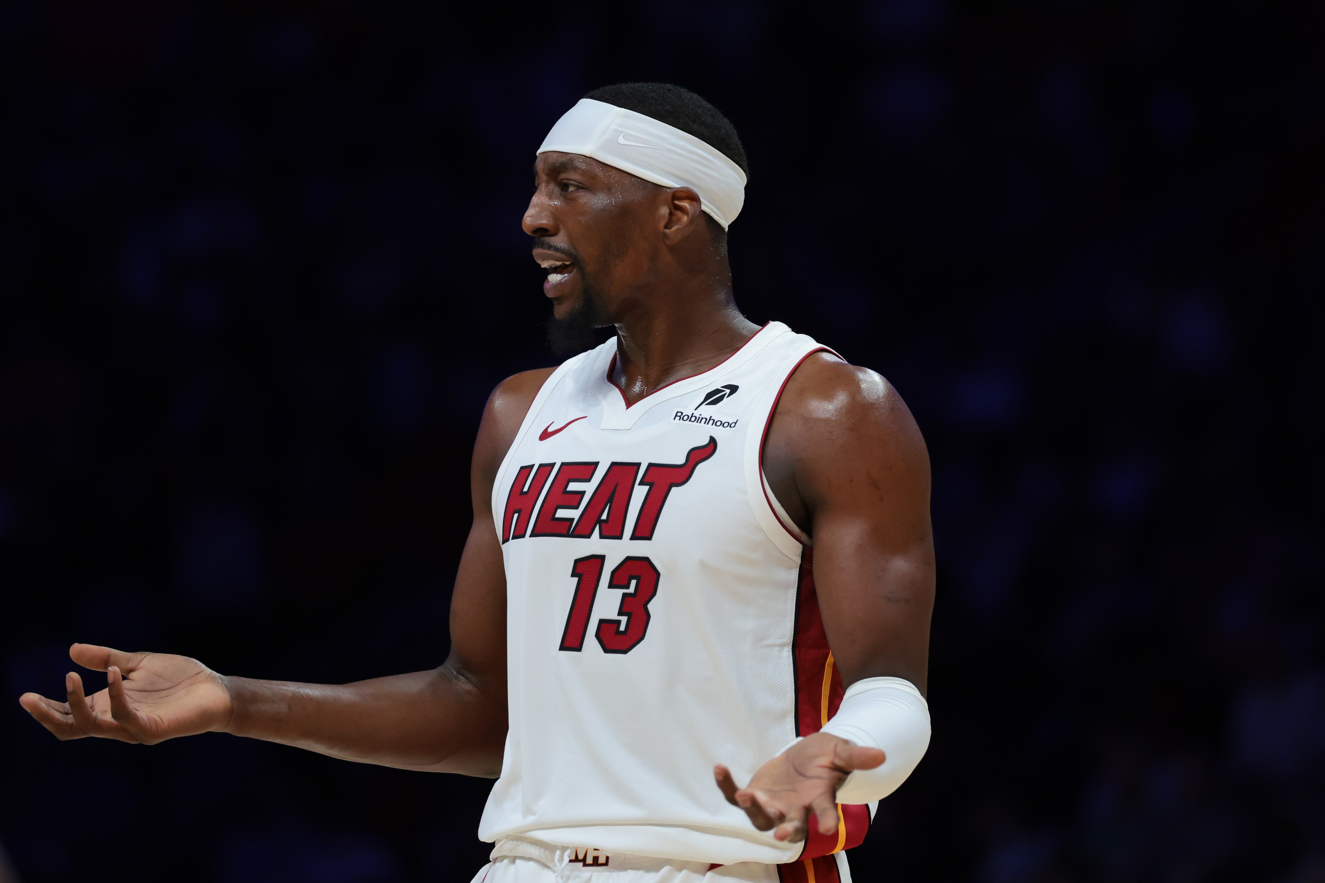 DB电竞官方网站-可惜空砍！阿德巴约23中13砍全场最高32分 另有9板3断&amp;第三节11分