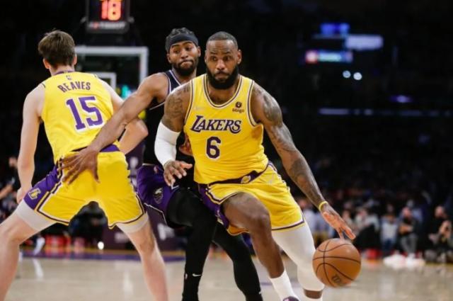 DB电竞官方网站-老詹掀起媒体战为给湖人施压 梭哈冲冠是唯一诉求